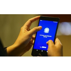 Emprego sem carteira assinada atingiu volume recorde em 2022